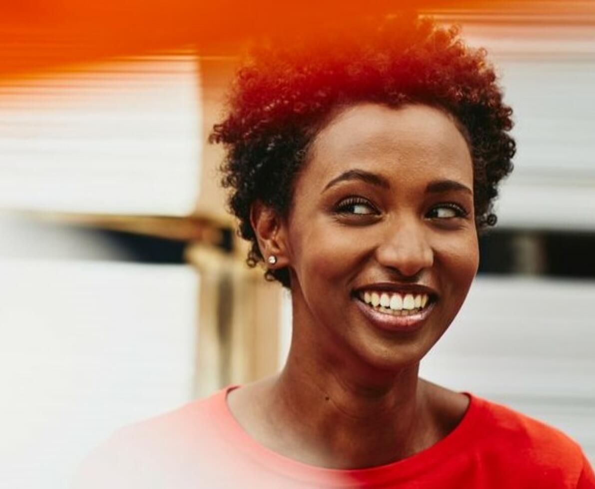 Junge Afro-Amerikanerin